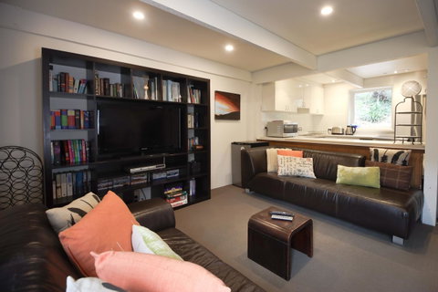 Maisonettes Falls Creek - Tourism Caloundra 0
