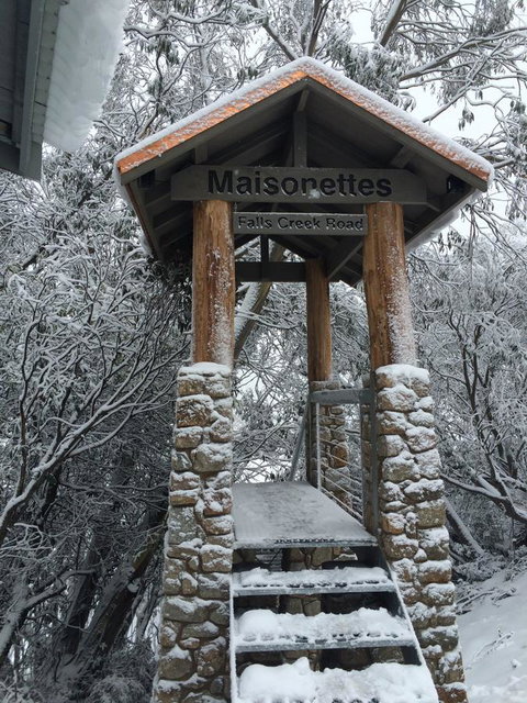 Maisonettes Falls Creek - Tourism Caloundra 1