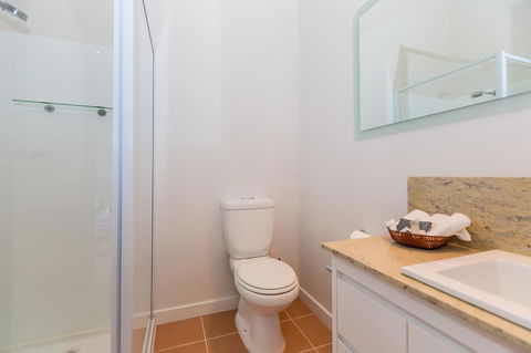 Cottages For Couples - Tourism Caloundra 12