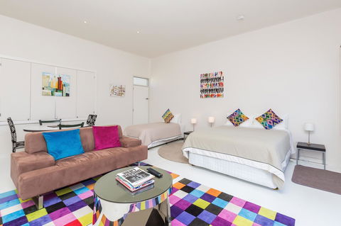 Cottages For Couples - Tourism Caloundra 10