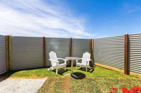 Cottages For Couples - Tourism Caloundra 2