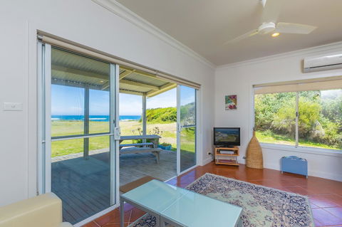 Cottages For Couples - Tourism Caloundra 24