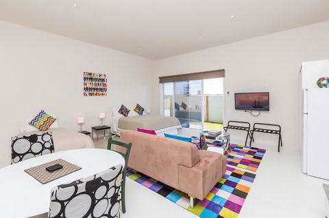 Cottages For Couples - Tourism Caloundra 9