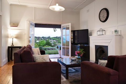 Churchills - Tourism Caloundra 8