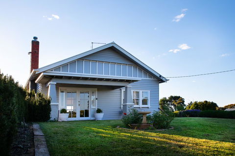 Churchills - Tourism Caloundra 11