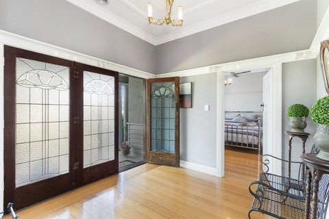 HogmortHomes Neale Street - Tourism Caloundra 7