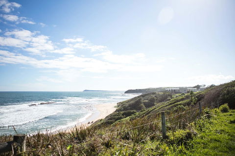 Stunning Waterfront Only 10 Minutes To Phillip Island - FREE EV UNIT 7kW For Electric Cars - Pet Friendly, Fireplace FREE WIFI Wine & Chocolates - Tourism Caloundra 17