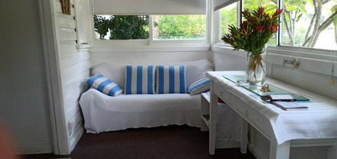 The Boathouse A 3 Bedroom House - Tourism Caloundra 3