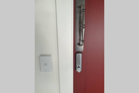 The Bower@ Kings Cottage - Tourism Caloundra 2