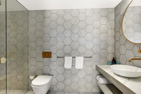The Bowral Hotel - Tourism Caloundra 2
