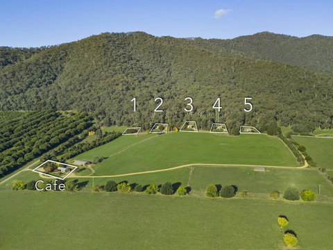 The Buckland Studios - Tourism Caloundra 1