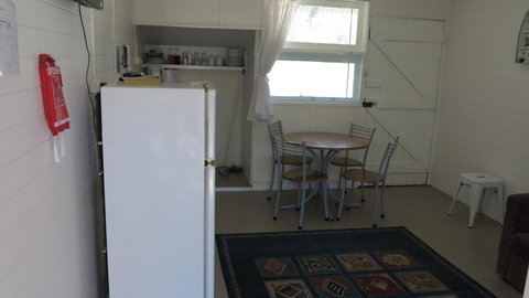 The Captain's Manor On Cook Unit 5 - Tourism Caloundra 1