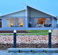 The Carnarvon Luxury Canal Home - Tourism Caloundra