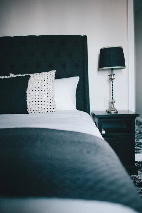 The Commercial Boutique Hotel - Tourism Caloundra 3
