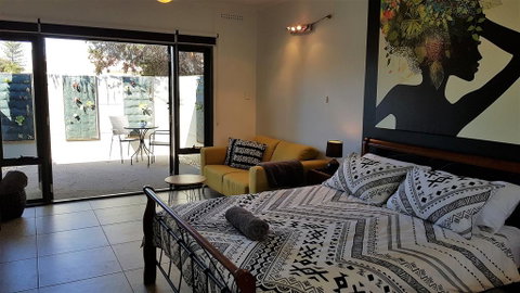 The Courtyard - Tourism Caloundra 0