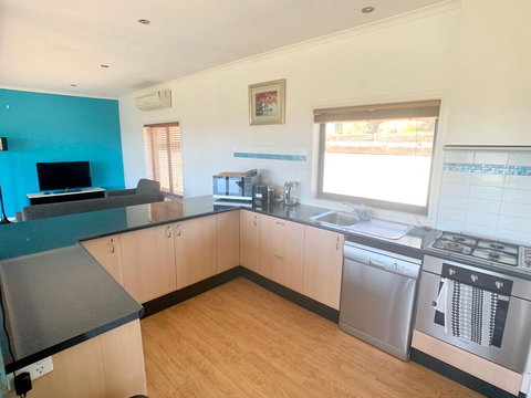 The Daydawn Dairy - Perched High, Simple Living & What A View! - Tourism Caloundra 2