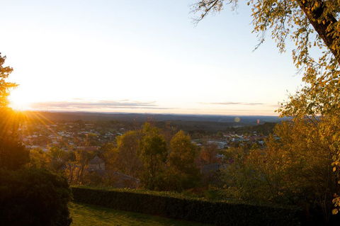 The Daylesford Hotel - Tourism Caloundra 2