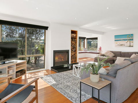 The Deck House - Tourism Caloundra 1