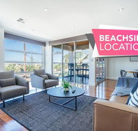 The Grand Oasis - Pool - Wifi - Mins from beach - Tourism Caloundra
