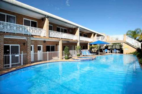 The Hermitage Motel - Campbelltown - Tourism Caloundra 0