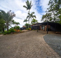 The Hillside Villa - Tourism Caloundra