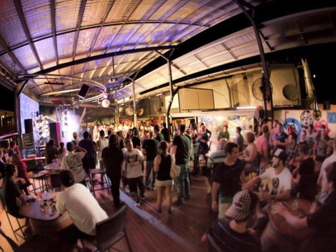 The Jack Backpackers - Tourism Caloundra 2