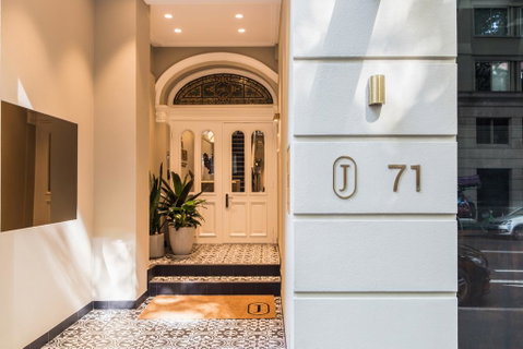 The Jensen Potts Point - Tourism Caloundra 1