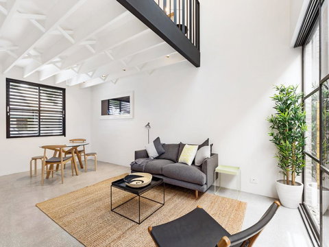 THE LOFT (I687)-L'Abode - Tourism Caloundra 0