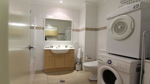 The Marina 408 - CBD Location - Tourism Caloundra 3