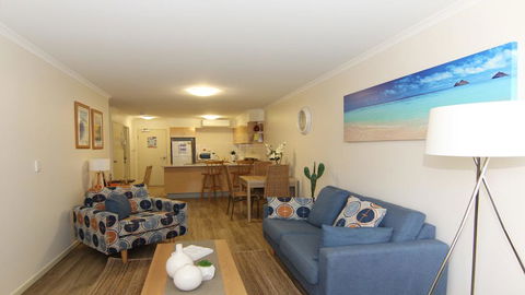 The Marina 408 - CBD Location - Tourism Caloundra 2