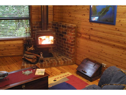 The Mouses House Rainforest Retreat - Tourism Caloundra 2