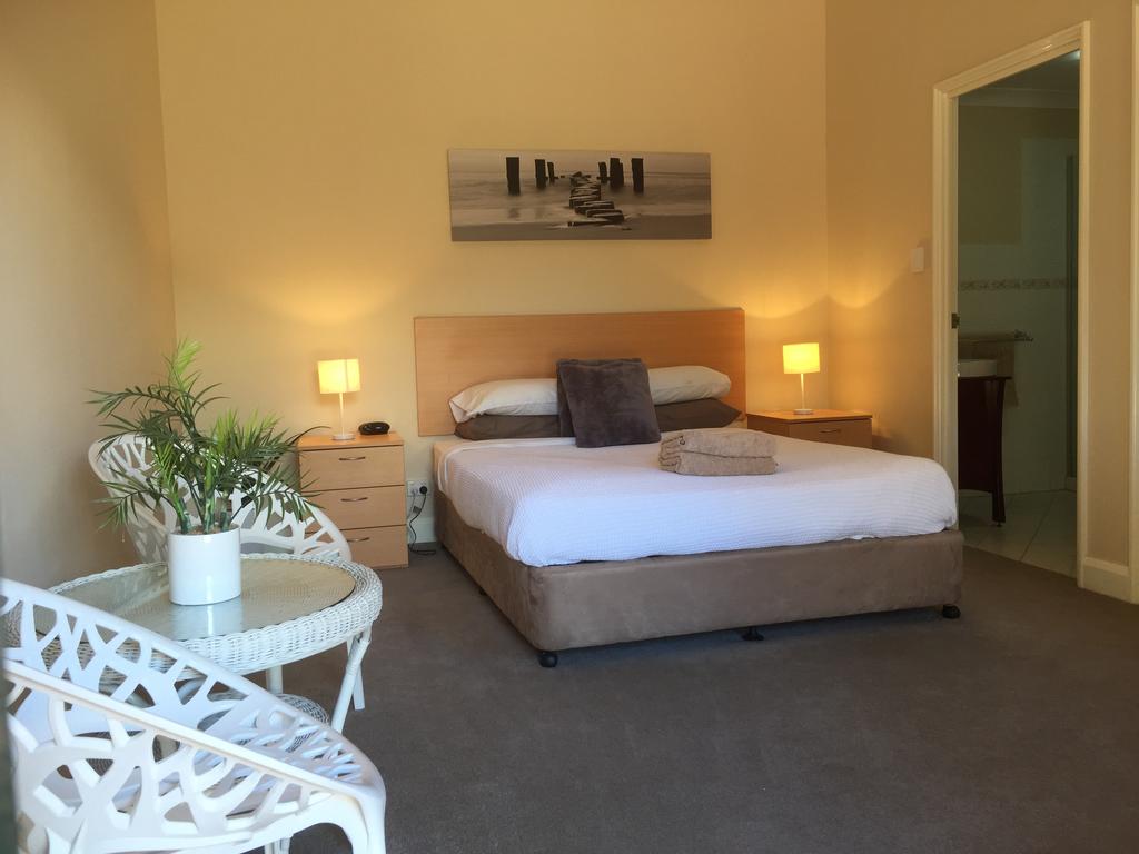 Lake Ninan WA Tourism Caloundra