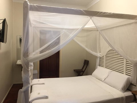 The Prince Of Wales - Tourism Caloundra 3