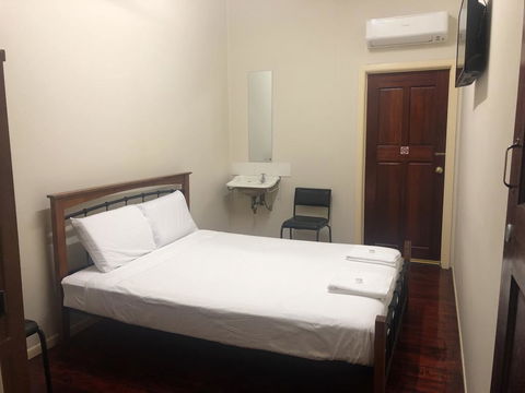 The Prince Of Wales - Tourism Caloundra 1