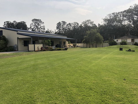 The Shouse - Tourism Caloundra 0