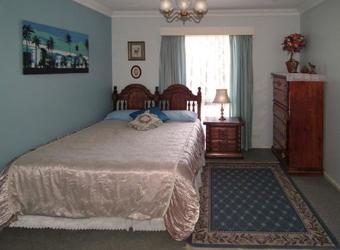 The Spanish Retreat And BnB - 24 Hrs - Tourism Caloundra 1