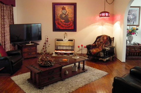 The Spanish Retreat And BnB - 24 Hrs - Tourism Caloundra 0
