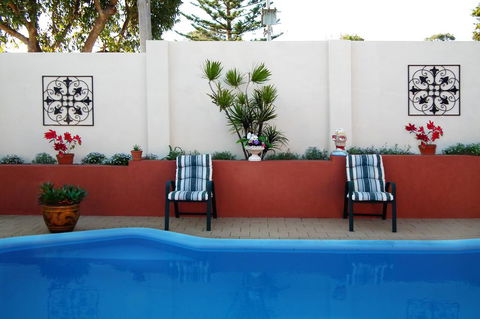 The Spanish Retreat And BnB - 24 Hrs - Tourism Caloundra 3