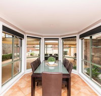 The Tinnock Entertainer Large  Comfy  Wifi - Tourism Caloundra