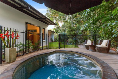 The Tropical Sanctuary - Tourism Caloundra 0