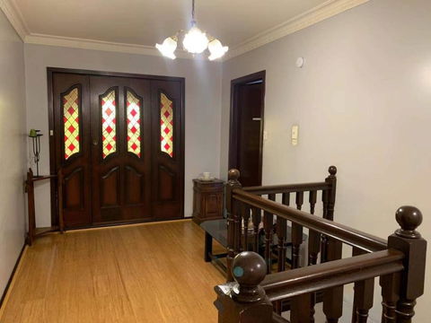 Thomastown Antique House Room 5 - Tourism Caloundra 2