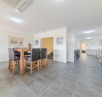 Thompson Ave Apartments - Tourism Caloundra