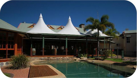 Tinaroo Lake Resort - Tourism Caloundra 1