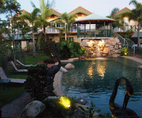 Tinaroo Lake Resort - Tourism Caloundra 0