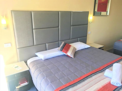 Toukley Motor Inn - Tourism Caloundra 3