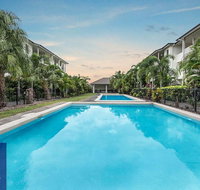 Townsville Luxury spacious Apt 3 BR-2BTH Pools - Tourism Caloundra