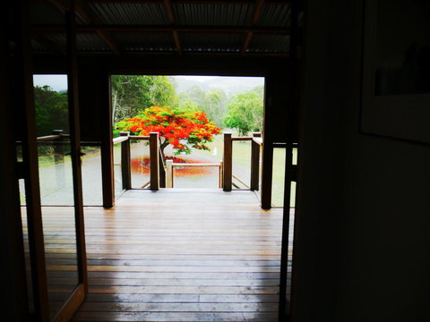 TRANQUILO BEACH HOUSE - Tourism Caloundra 3