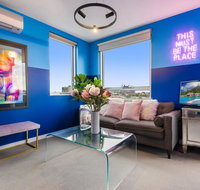 Trendy And Central One Bed Apartment With Views - Tourism Caloundra