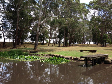 Trentham East Country Retreat - Tourism Caloundra 0