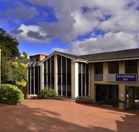 Twin Towers Inn - Tourism Caloundra